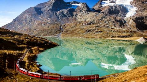 Titelbild für Faszination Berge – Bernina-Express